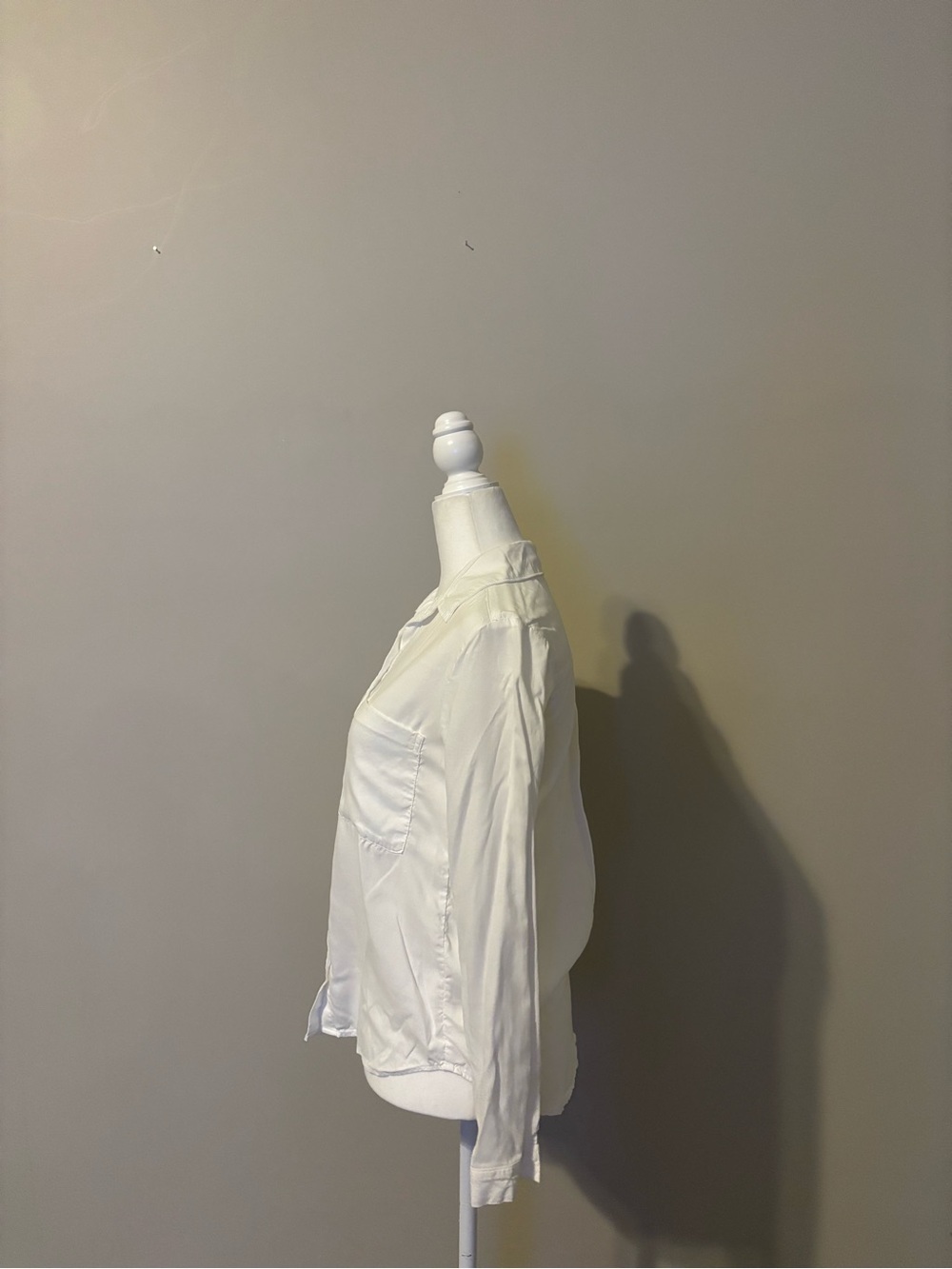 Size XS - Cloth and Stone white button down - Picture 3 of 5
